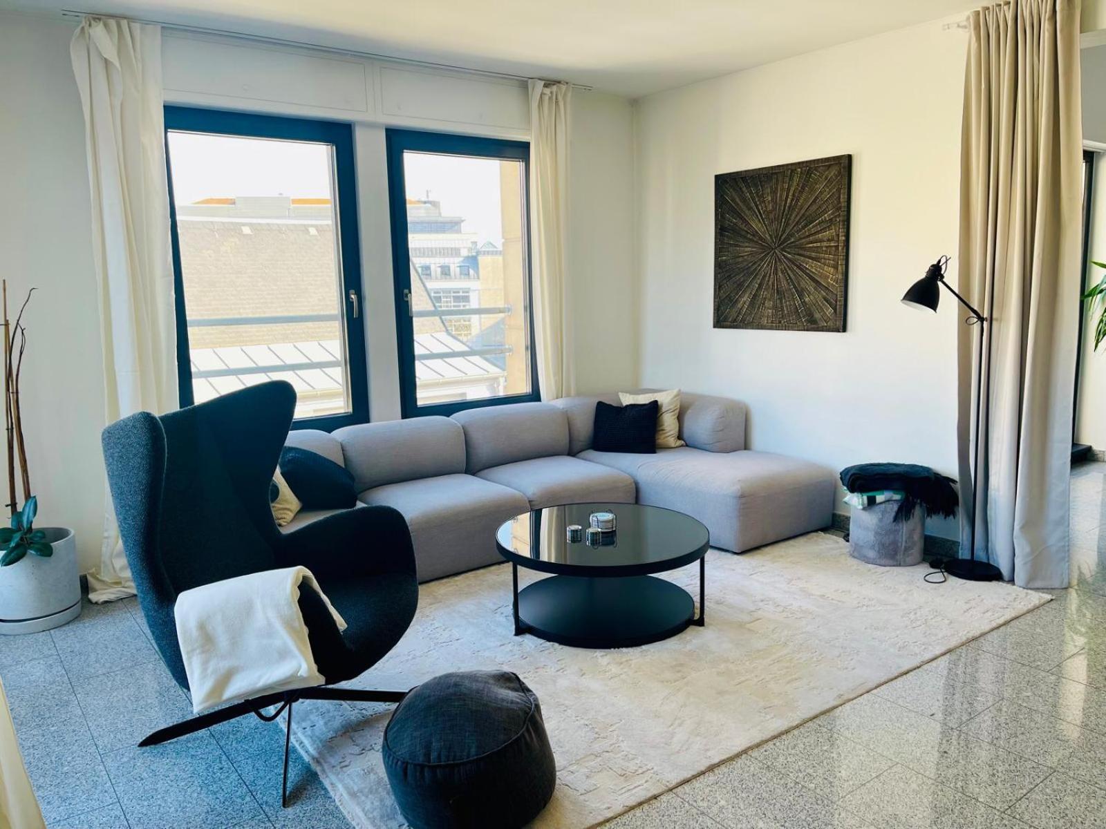 Lux Penthouse 200M2 - Office, Terrace, Gym & Parking Luxemburgo